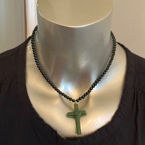 Black beaded necklace w/jade cross